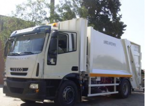 Rear loader waste collection vehicle - 6 - 26 m³