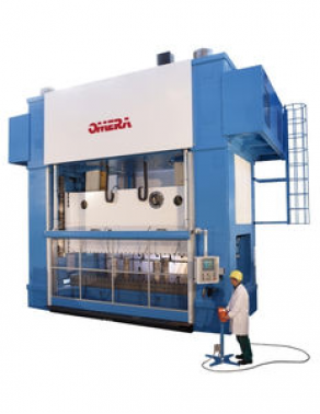 Production press / mechanical / double-column / for composite parts - 3 150 - 12 500 kN 