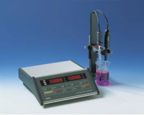 Laboratory pH meter - 765