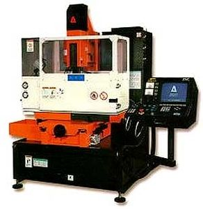 Electrical discharge machine - max. 1 100 x 620 mm | SKM series