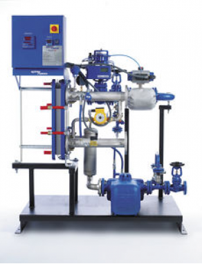 Water heater with water-steam heat exchanger