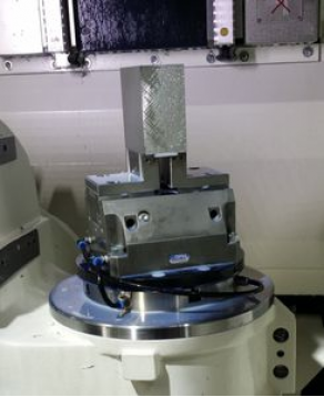 Machine tool vise - 4 500 - 55 000 N, 4 - 30 mm | CFB series