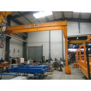 Semi-gantry crane - max. 100 t, max. 30 m
