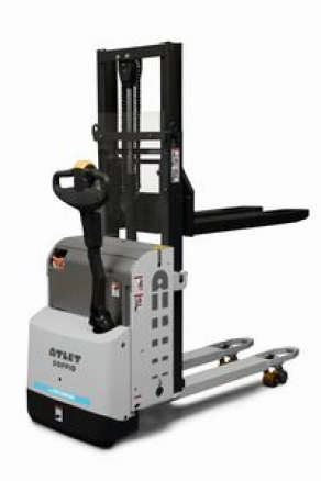 Pedestrian stacker / electric / for transporting 2 pallets at once - max. 1 250 - 1 600 kg | PSD series
