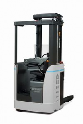 Sit-on stacker / electric - 1 600 - 2 000 kg | Ergo X series