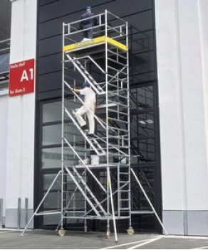Mobile scaffolding tower / with stairway - max. 572 kg, 12.35 m | Z600