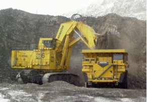Large excavator - 3 000 kW, 752 t | PC8000