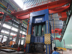 Forging press / hydraulic - 3 200 t