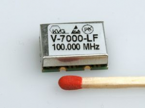 VCXO oscillator / low phase noise / SMD - VCXO V-7000 series