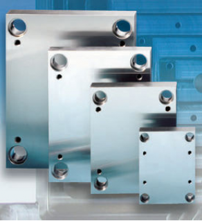 Machined steel plate for mold and tool: drilled - K 20 series