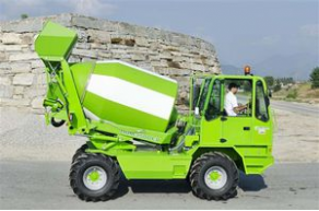 Self loading concrete mixer - 7 200 kg | DBM 3500 EV