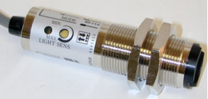 Reflex type photoelectric sensor / cylindrical - MCS-655