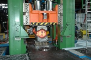 Hydraulic press / straight-side - 63 000 - 150 000 kN