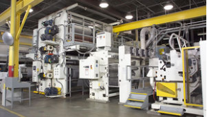 Cast film extrusion line / for thermoforming