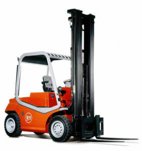 Sit-on forklift / diesel / medium load / for industrial applications - 4 000 - 5 000 kg, 2 708 - 2 757 mm| C4D400-500E
