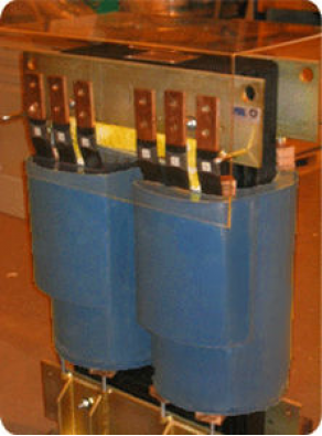 Distribution transformer / cast resin