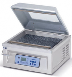 Vacuum packing machine / bell type / semi-automatic / table-top - max. 490 x 355 x 150 mm, max. 21 m³/h | C 200