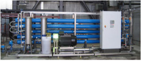 Reverse osmosis desalinator