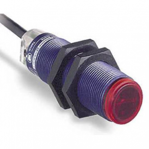 Reflex type photoelectric sensor / polarized - M18, 2 m | XUB - XU9 series 