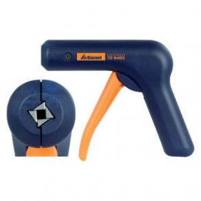 End fitting crimping tool