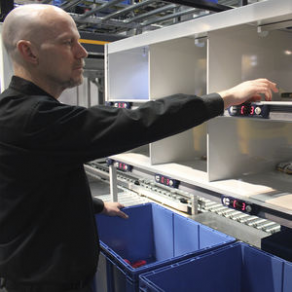 Putwall order-picking system - Dematic PutWall