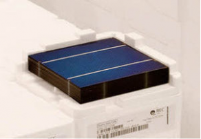 Polycrystalline photovoltaic solar cell