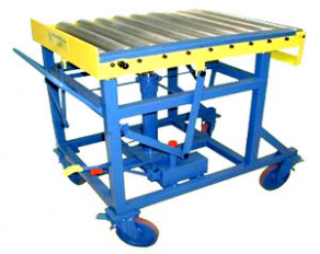 Hydraulic lift table / for die handling / mobile