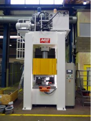 Deep drawing press / hydraulic - 1 500 kN