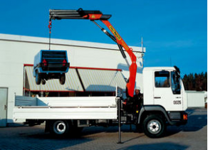 Truck-mounted crane - max. 3 300 kg | PK 6500