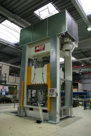 Deep drawing press / hydraulic - 5 000 kN