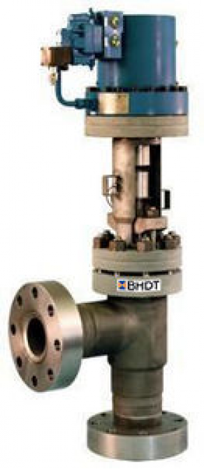 Hydraulically-operated valve / corner - 50 MPa