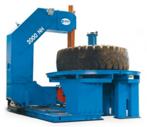 Band saw / vertical / semi-automatic - 2000 NH - TYRE