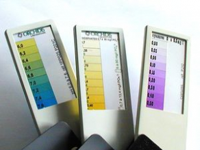 Colorimetric water test kit
