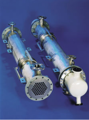 Corrosive fluid heat exchanger -  